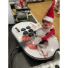 Elfa exploradora de Navidad